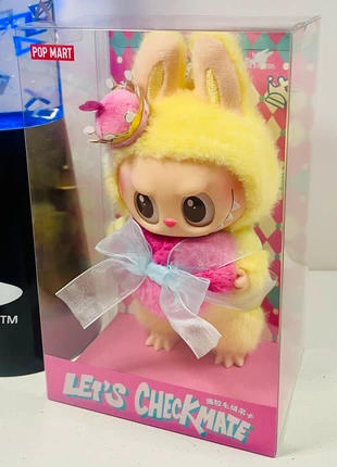 Labubu The Monsters Let's Checkmate Rose, marque: POPMART, état: Très bon état, taille: Prématuré, jusqu'à 44cm, 39,50 €, 42,18 € Protection acheteurs (Pro) incluse