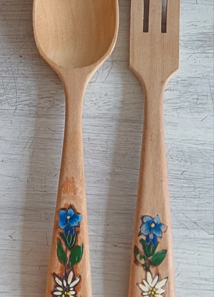 Vintage hand painted wooden salad server spoon and fork folk art / cottage core, brand: The Unbranded Brand, condition: Very good, £12.00, £13.30 includes Buyer Protection