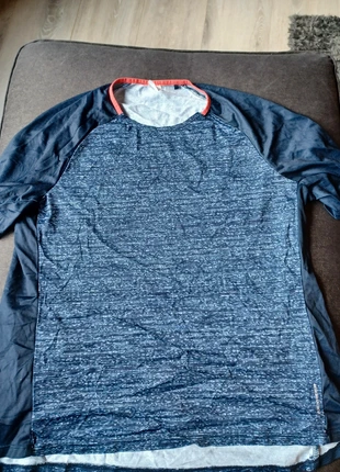 Functioneel blauw sportshirt maat XL Decathlon met zakje met rits, marca: Decathlon, estado: Muy bueno, tamaño: XL / 42 / 14, 2,79 €, 3,63 € Protección al comprador incluida