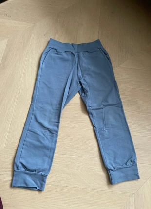 Lange broek, marque: Atelier Two Thirteen, état: Très bon état, taille: 4 ans / 104 cm, 4,00 €, 4,90 € Protection acheteurs incluse