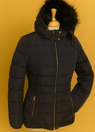 Manteau parka/doudoune femme Zara taille M en parfait état, marque: Zara Basic, état: Neuf sans étiquette, taille: M / 38 / 10, 30,00 €, 32,20 € Protection acheteurs incluse