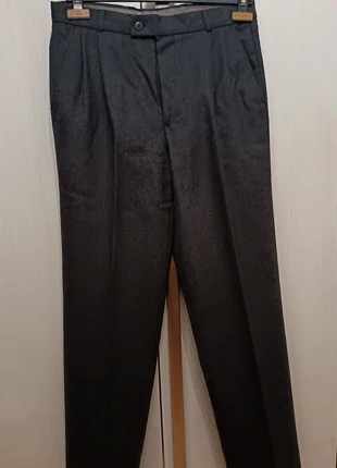 Pantalone uomo classico grigio scuro in lana, vedi misure in descrizione, marque: Made In Italy, état: Très bon état, taille: W36 | FR 46, 14,00 €, 15,40 € Protection acheteurs incluse