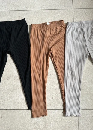 Set drei gerippte dünne Leggings, marque: Sonstiges, état: Bon état, taille: 4 ans / 104 cm, 2,50 €, 3,33 € Protection acheteurs incluse