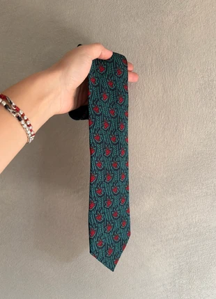 Cravatta Yves Saint Laurent, brand: Yves Saint Laurent, condizioni: Ottime, €35.00, €37.45 include la Protezione acquisti