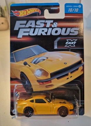 Hotwheels Datsun 240Z (damaged card/blister), merk: Hot Wheels, staat: Nieuw zonder prijskaartje, maat: Prematuur, tot 44 cm, € 4,00, € 4,90 inclusief Kopersbescherming