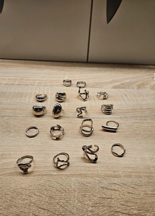rings rings rings, marke: Rings, zustand: Neu, mit Etikett, größe: Größenverstellbar, 8,00 €, 9,10 € inklusive Vinted-Käuferschutz