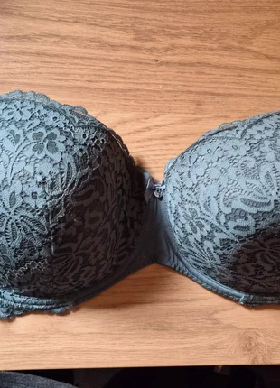 Soutien gorge hunkemoller 105G, marque: Hunkemöller, état: Très bon état, taille: 106G, 3,00 €, 3,85 € Protection acheteurs incluse