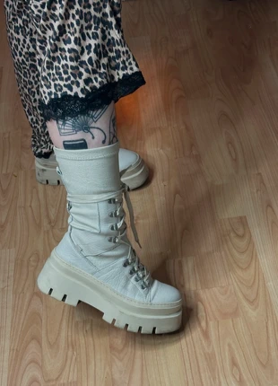 Bronx Echtleder Plateau-Boots – Cremebeige, Chunky High-Fashion Style, brand: Bronx, condizioni: Ottime, taglia: 39.5, €37.00, €39.55 include la Protezione acquisti