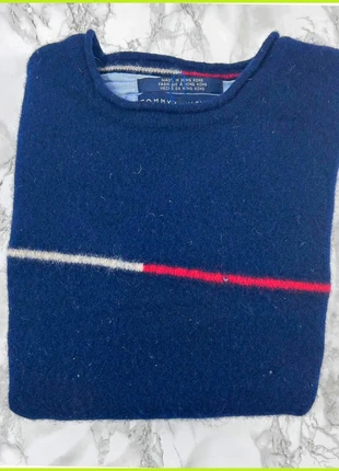 Pull Tommy Hilfiger Bleu Marine / Col rond / Logo brodé / Taille L/XL Femme, brand: Tommy Hilfiger, condition: Very good, size: L / 40 / 12, €17.00, €18.55 includes Buyer Protection