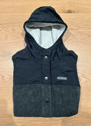 Veste sans manches Columbia polaire sherpa gris/noir Taille L , capuche moumoute, marca: Columbia, estado: Bom, tamanho: L / 40 / 12, €22.00, €23.80 inclui Proteção do Comprador