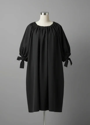 COS – Elegant & Minimalistic Black Gathered-Neck Dress with Bow Details & Side Pockets – XS/S 🦋, marque: COS, état: Très bon état, taille: XS / 34 / 6, 39,99 €, 42,69 € Protection acheteurs (Pro) incluse