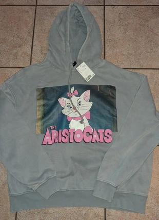 Sweat shirt disney, marque: Disney, état: Neuf avec étiquette, taille: XL / 42 / 14, 12,00 €, 13,30 € Protection acheteurs incluse