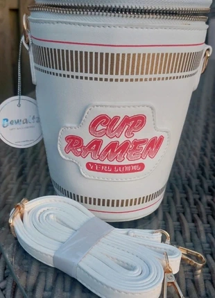 Bewaltz Cup Ramen Noodle Soup Crossbody Bag – BNWT, brand: bewaltz, condition: New with tags, €12.99, €14.34 includes Buyer Protection