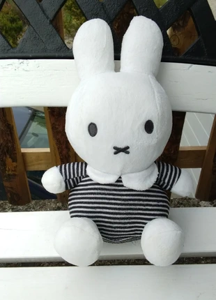 Miffy velours pull rayé, grelot intégré Nijnteje, marque: Miffy, état: Très bon état, taille: Prématuré, jusqu'à 44cm, 9,00 €, 10,15 € Protection acheteurs incluse