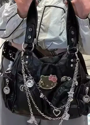 Sac noir décoré style Y2K avec chaînes et breloques kawaii, brand: Vintage Dressing, condition: New without tags, €29.99, €32.19 includes Buyer Protection