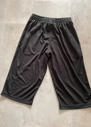 Pantacourt noir Adidas - très bon état, brand: adidas, condition: Good, size: S, €2.00, €2.80 includes Buyer Protection