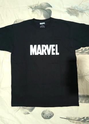 T-shirt noir Marvel logo blanc taille L, brand: Marvel, condition: New without tags, size: L, €15.99, €17.49 includes Buyer Protection