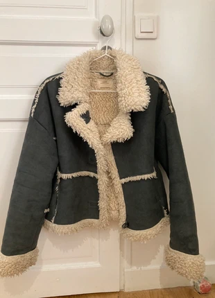 Faux Fur Jacket Urban Outfitters, brand: Urban Outfitters, condition: Very good, size: S / 36 / 8, €25.00, €26.95 includes Buyer Protection
