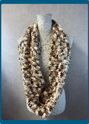 Écharpe beige et marron texturée – Lot MI30, condition: Very good, €7.10, €8.16 includes Buyer Protection Pro