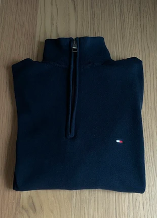 Tommy Hilfiger Navy Blue Half Zip Sweater • Trucker Collar • Embroidered Logo • Size S, merk: Tommy Hilfiger, staat: Nieuw zonder prijskaartje, maat: S, € 38,00, € 40,60 inclusief Kopersbescherming
