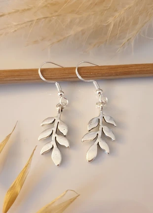 Boucles d'oreilles avec crochets en argent et feuilles d'olivier, estado: Muy bueno, 6,00 €, 7,00 € Protección al comprador Pro incluida