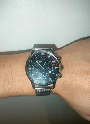 Montre Chronographe Homme Design Élegant - Bracelet Maille Milanaise Argenté, marque: Quartz, état: Neuf avec étiquette, taille: 39–42 mm, 5,00 €, 5,95 € Protection acheteurs incluse
