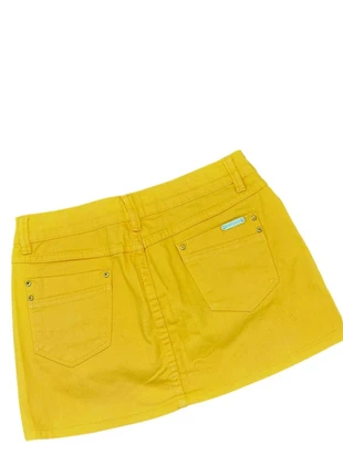 Micro Jupe taille basse couleur jaune strass sur les poches vintage y2k XS/S, marque: Vintage Dressing, état: Très bon état, taille: S / 36 / 8, 5,00 €, 5,95 € Protection acheteurs (Pro) incluse