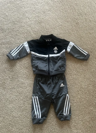 LUFC tracksuit, brand: adidas, condition: Very good, size: 3-6 months / 62 cm, £5.00, £5.70 includes Buyer Protection