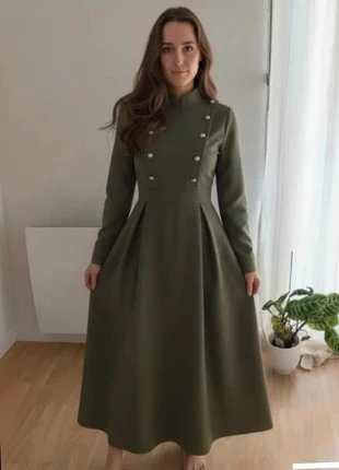 Robe longue élégante kaki – coupe structurée, brand: Maison Eloria, condition: Very good, size: M / 38 / 10, €44.00, €46.90 includes Buyer Protection