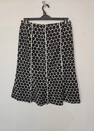 Linen blend black white midi skirt Size 12 petite, brand: Country Casuals, condition: Very good, size: M / UK 12-14, £7.00, £8.05 includes Buyer Protection Pro