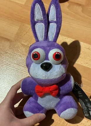 FNAF peluche Bonnie | FNAF plushie Bonnie, brand: Five Nights at Freddy's, condition: New with tags, size: One size, €7.00, €8.05 includes Buyer Protection
