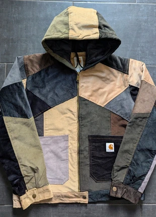The 2025 Carhartt active reworked jacket in coduroy, marca: Carhartt, estado: Novo sem etiquetas, tamanho: M, €99.00, €104.65 inclui Proteção do Comprador Pro