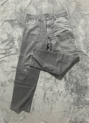 Vintage Style Baggy Fit Hugo Boss Jeans Black Distressed, marque: Hugo Boss, état: Très bon état, taille: XL, 45,00 €, 47,95 € Protection acheteurs incluse