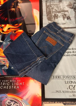 Wrangler Larston Slim Taper Jeans Mid Wash Blue Denim Size 33X32, brand: Wrangler, condition: Very good, size: W33, £20.00, £21.70 includes Buyer Protection