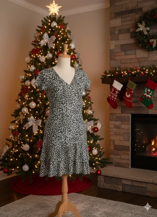 Sublime robe col v effets léopard, merk: Boutique indépendante, staat: Heel goed, maat: S / 36 / 8, € 5,00, € 5,95 inclusief Kopersbescherming