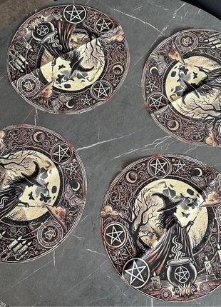 Dessous de table Witchy Lot de 4 | 38 cm Pour repas entre copines ou entre potes, marque: Witch, état: Très bon état, 6,30 €, 7,32 € Protection acheteurs incluse