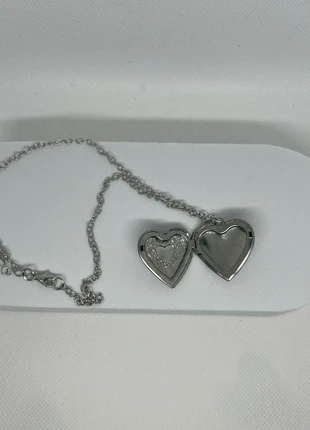 Vintage necklace heart, brand: Vintage Dressing, condition: Very good, €7.90, €9.00 includes Buyer Protection