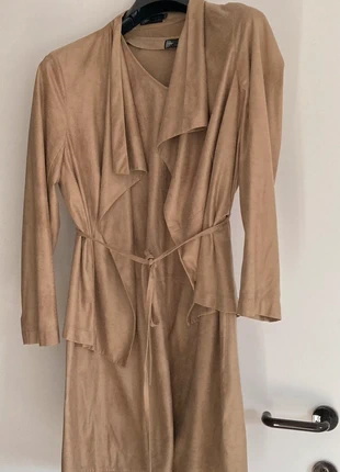 Robe beigeveste xxL (L'histoire de Louise), marque: l'histoire de louise, état: Neuf sans étiquette, taille: XXL / 44 / 16, 15,00 €, 16,45 € Protection acheteurs incluse