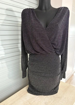 Superbe robe ouverte dans le dos, marke: Easy Clothes, zustand: Sehr gut, größe: L / 40 / 12, 25,00 €, 26,95 € inklusive Vinted-Käuferschutz