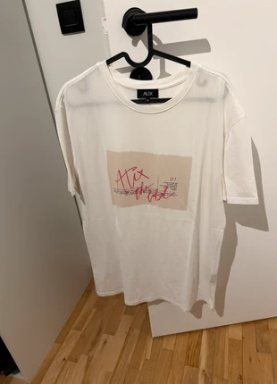 T-shirt Alix the label, marca: ALIX The Label, estado: Novo sem etiquetas, tamanho: M / 38 / 10, €13.00, €14.35 inclui Proteção do Comprador