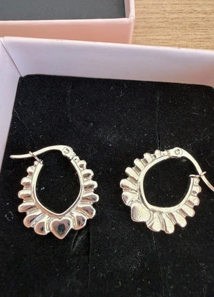 Orecchini ovali con cuore acciaio inox nuovi, estado: Nuevo con etiquetas, 11,50 €, 12,78 € Protección al comprador incluida