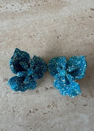 Prachtige blauwe statement oorbellen Manuel Opdenakker, marque: Statement, état: Neuf sans étiquette, 90,00 €, 95,20 € Protection acheteurs incluse