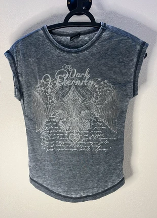 Topje van Urban Outfitters, merk: Urban Outfitters, staat: Heel goed, maat: M / 38 / 10, € 5,50, € 6,48 inclusief Kopersbescherming