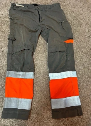 Pantalon de travail gris et orange fluo réfléchissant, marque: Alsico, état: Très bon état, taille: XL, 14,00 €, 15,40 € Protection acheteurs incluse