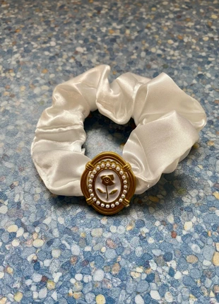 Chouchou cheveux blanc médaillon rose dorée, brand: Boutique indépendante, condition: Very good, €5.00, €5.95 includes Buyer Protection