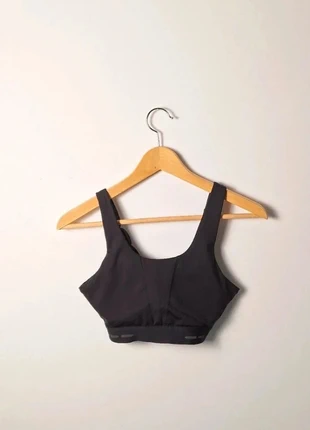 Brassière Myprotein avec coques couleur noir taille XS, marque: MyProtein, état: Très bon état, taille: XS, 13,00 €, 14,35 € Protection acheteurs (Pro) incluse