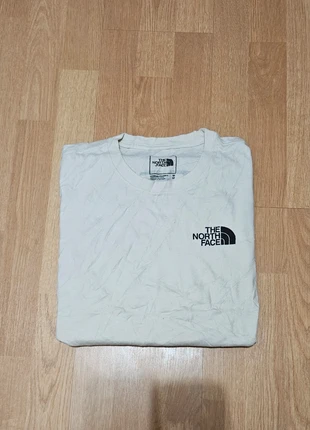 T-shirt The North Face blanc – Femme taille M, marque: The North Face, état: Très bon état, taille: M / 38 / 10, 7,00 €, 8,05 € Protection acheteurs incluse