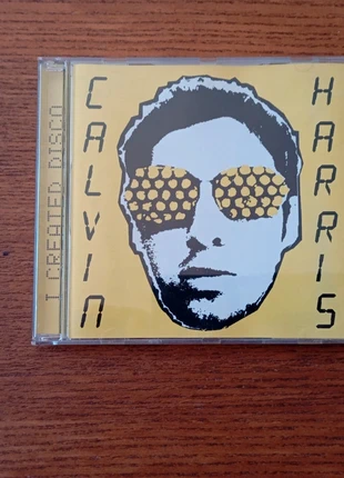 Calvin Harris I Created Disco CD., estado: Bom, €2.00, €2.80 inclui Proteção do Comprador