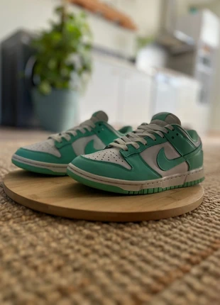 Nike 🫶Dunk Low Green Glow Taille 38,5, brand: Nike, condition: Very good, size: 38.5, €35.00, €37.45 includes Buyer Protection