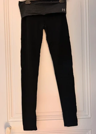 Leggins noir Victoria’s Secret, marque: Victoria's Secret, état: Très bon état, taille: S / 36 / 8, 8,00 €, 9,10 € Protection acheteurs incluse